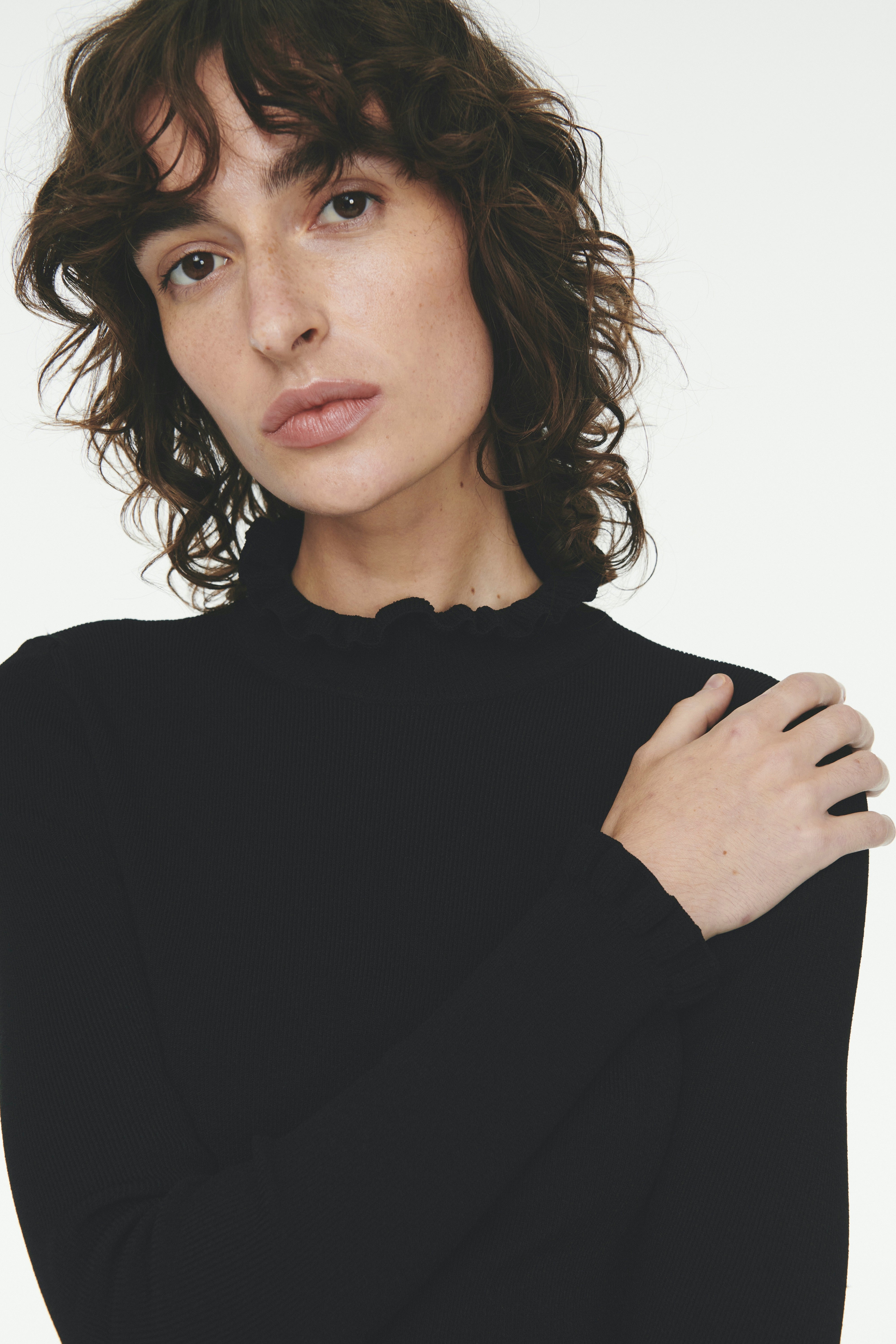 Ruffle Turtleneck Black Rosie Assoulin