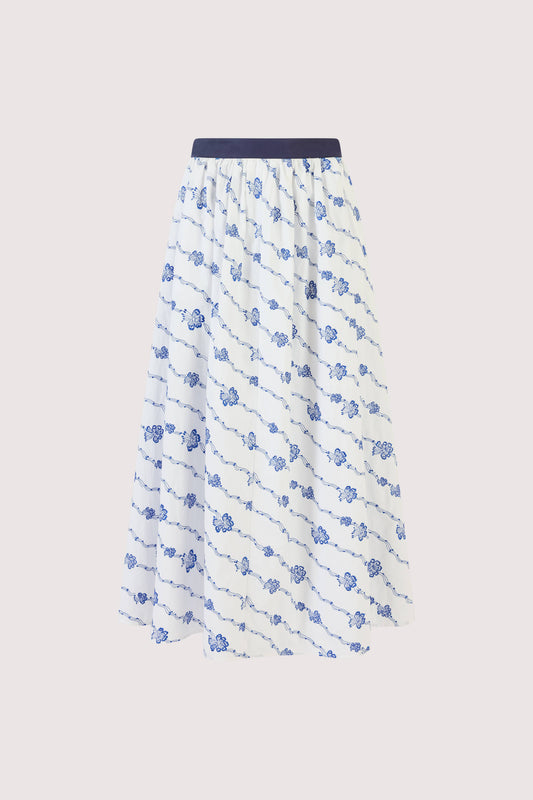 Easy Does It Skirt in Winding Vines Embroidered Poplin