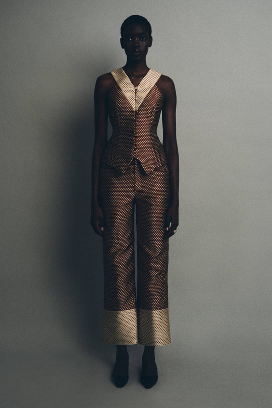 Flying V Vest in Dot Jacquard Mikado