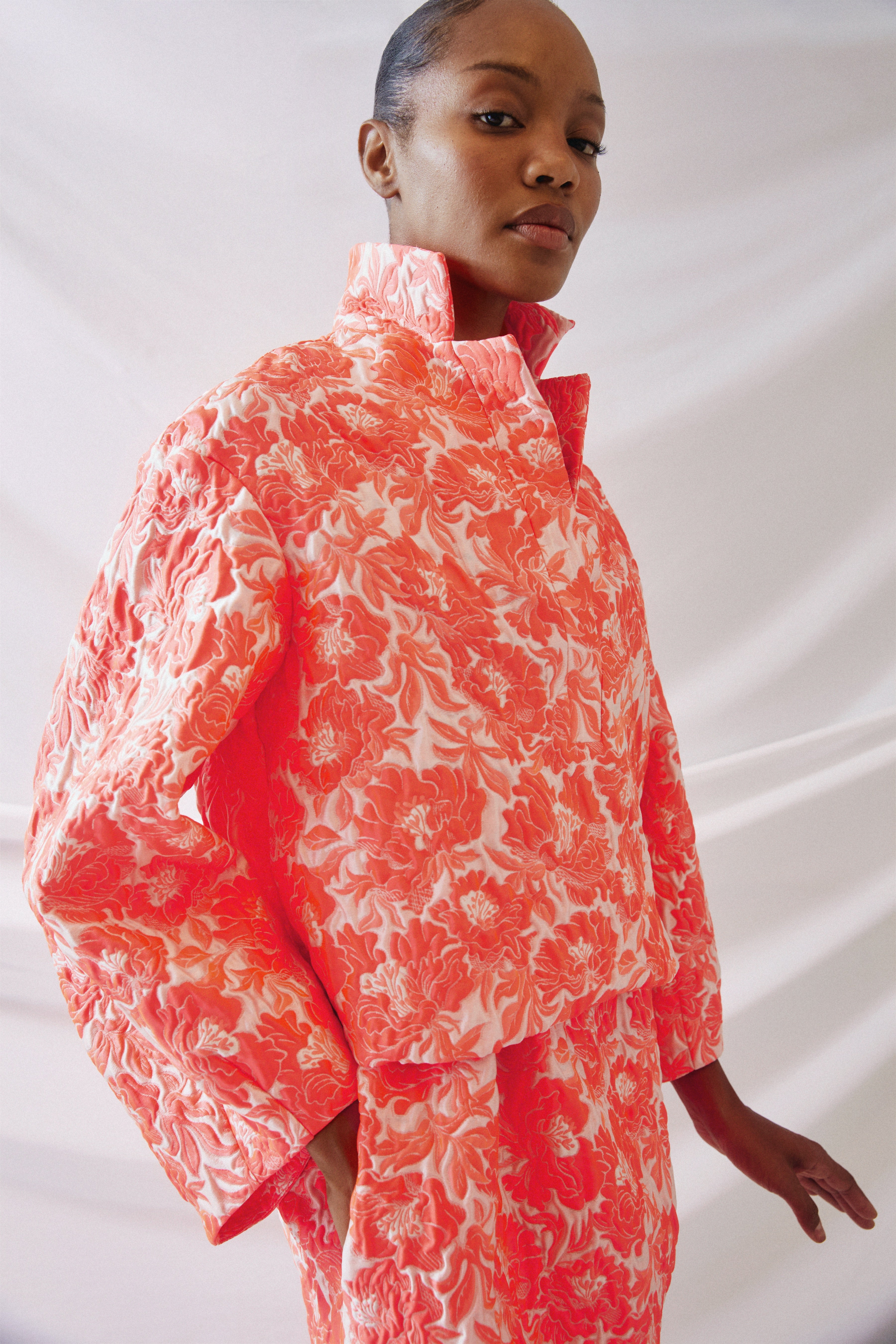 Tulip Pullover Top in Bouquet Cloque – Rosie Assoulin