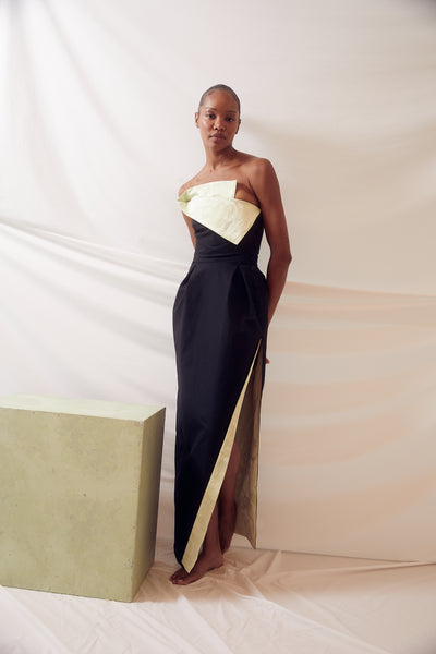 Peep Lapel Gown in Ridged Cotton