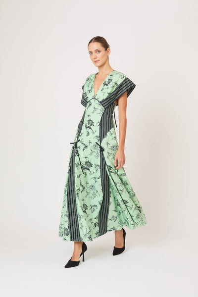 Push Me to the Edge Dress in Tossed Floral Cotton Poplin