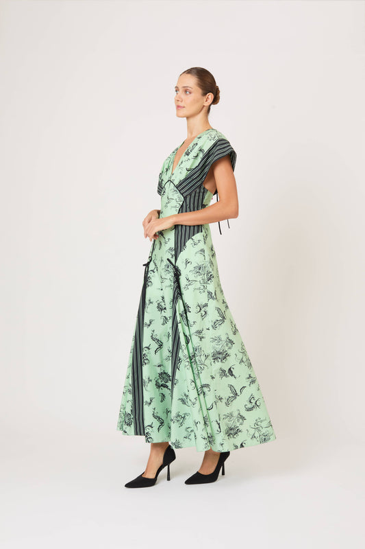 Push Me to the Edge Dress in Tossed Floral Cotton Poplin