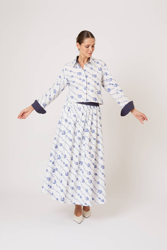 Cropped Button Down in Winding Vines Embroidered Poplin